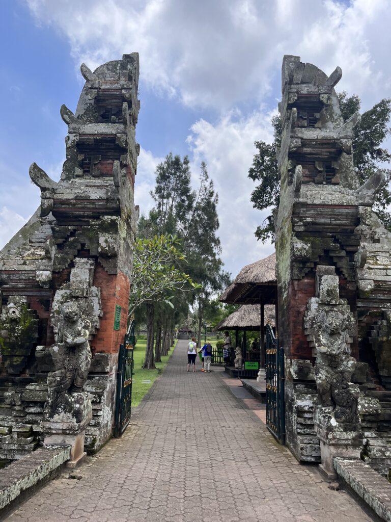 タマンアユン寺院